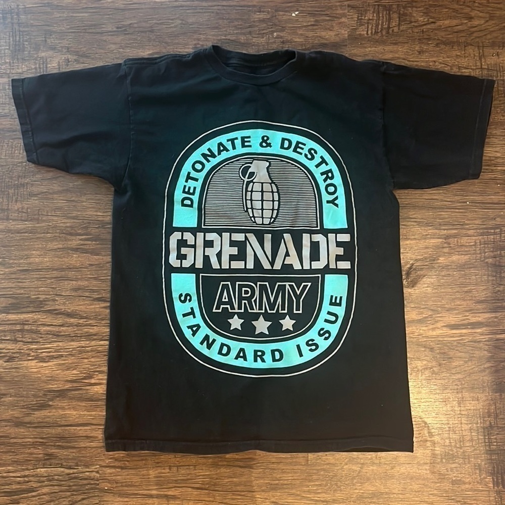 Grenade Army Graphic Aqua and Black Vintage Tee. Size Medium